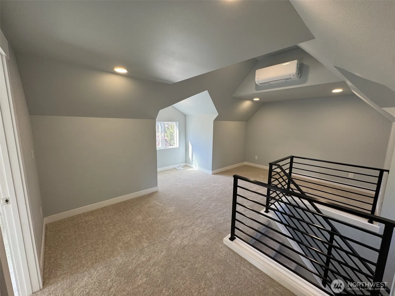 726 Reiten Road , Kent, WA 98030
