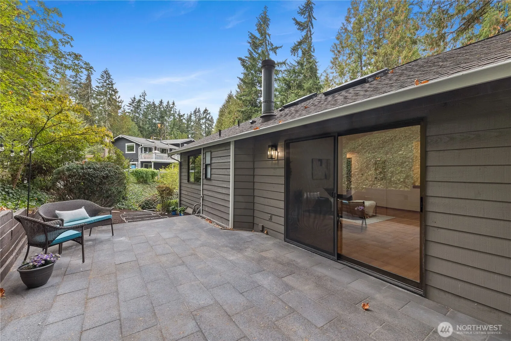 2925 W Lake Sammamish Parkway NE, Redmond, WA 98052