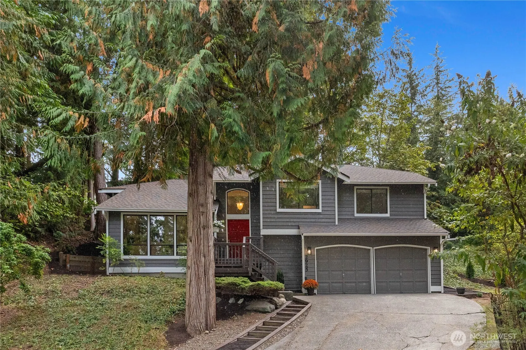 2925 W Lake Sammamish Parkway NE, Redmond, WA 98052