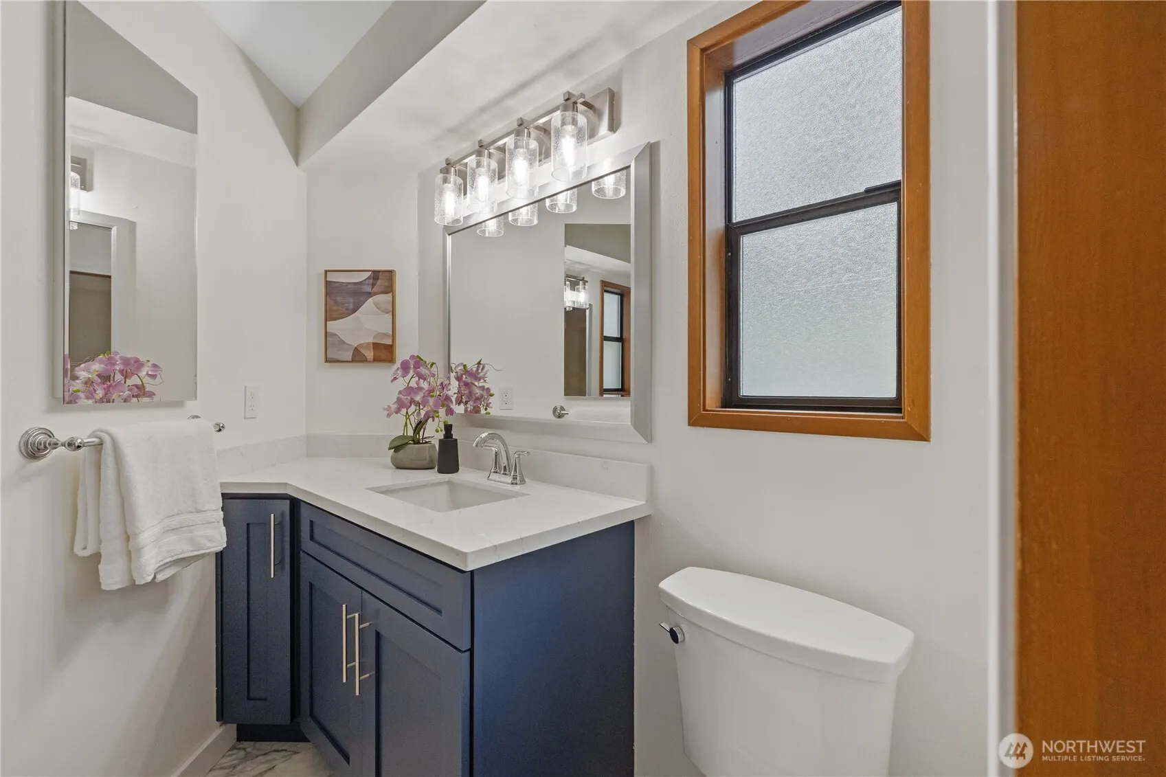 2925 W Lake Sammamish Parkway NE, Redmond, WA 98052