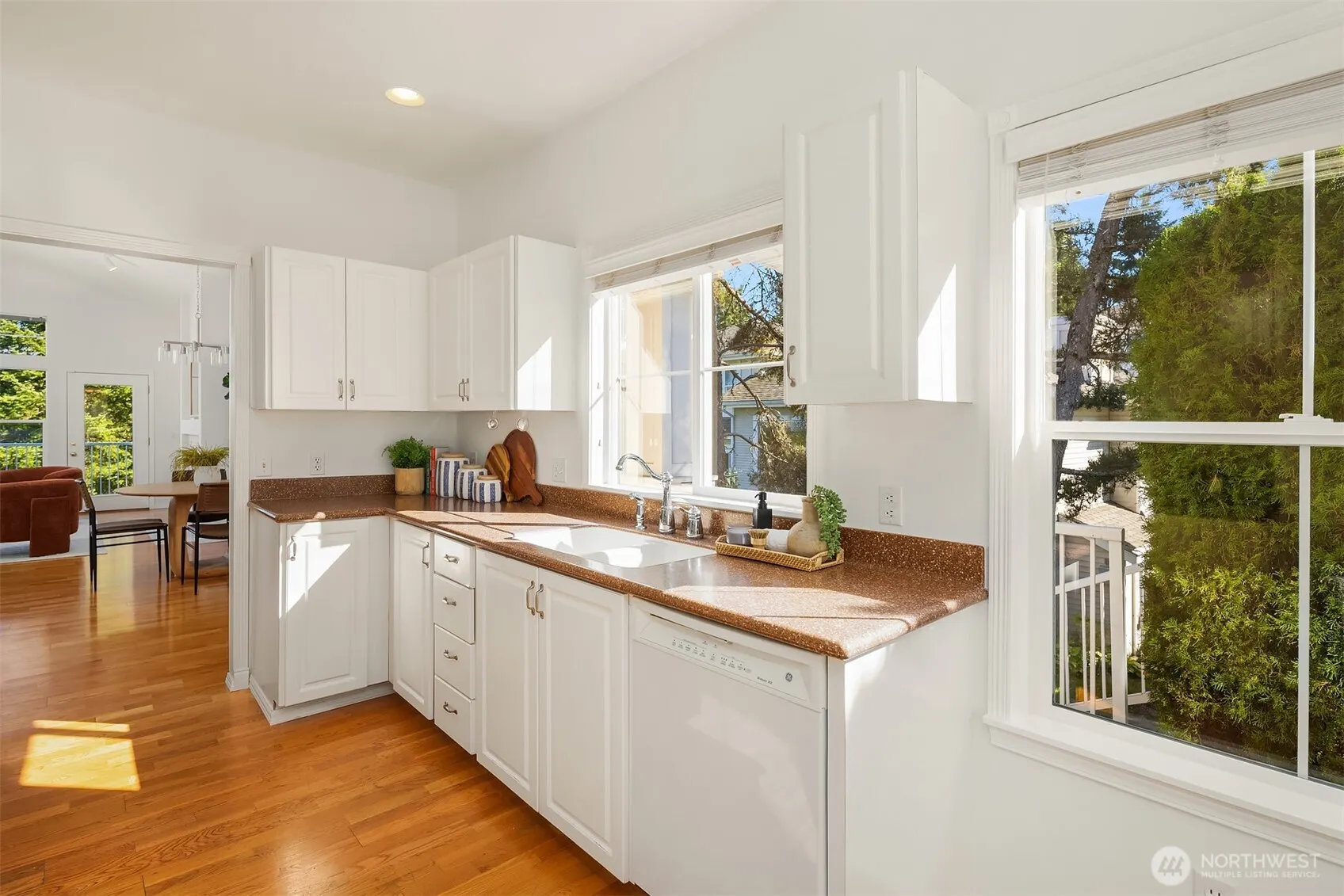 5299 164th Avenue SE, Bellevue, WA 98006