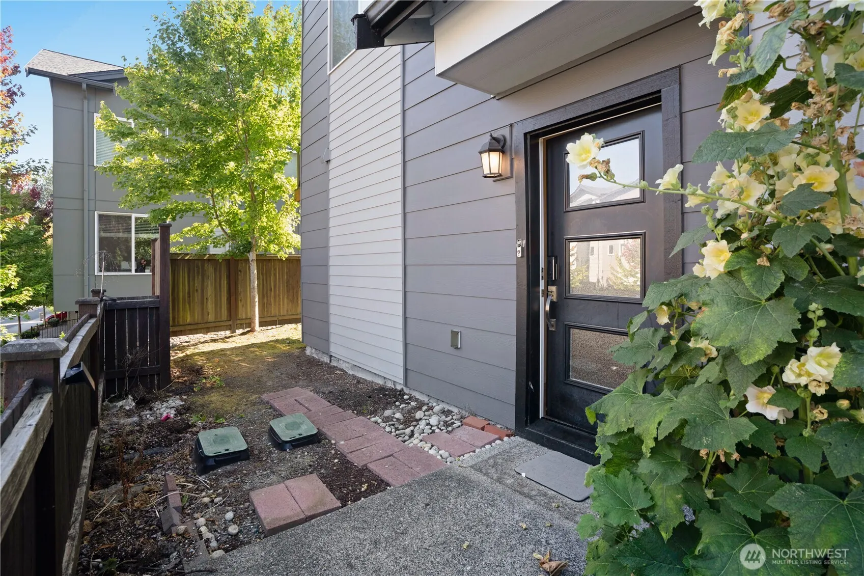 15720 Meadow Road #G1, Lynnwood, WA 98087