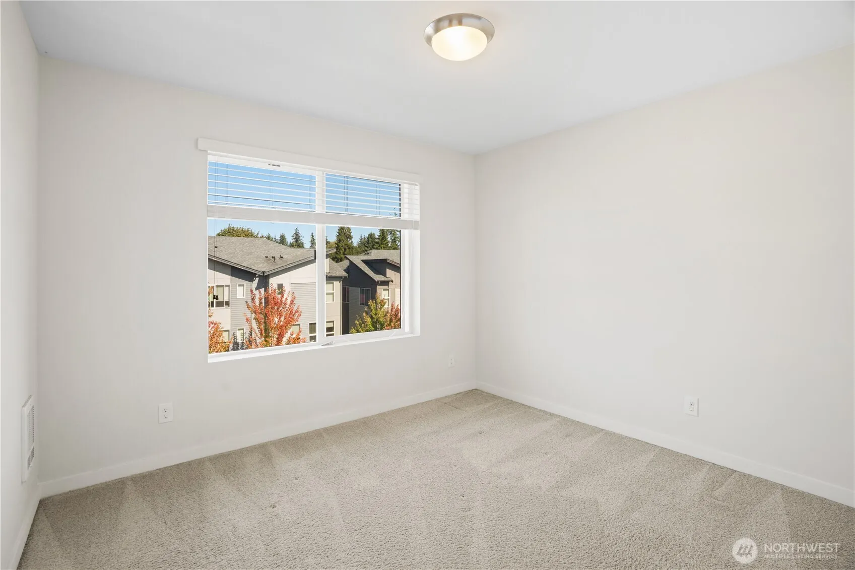 15720 Meadow Road #G1, Lynnwood, WA 98087