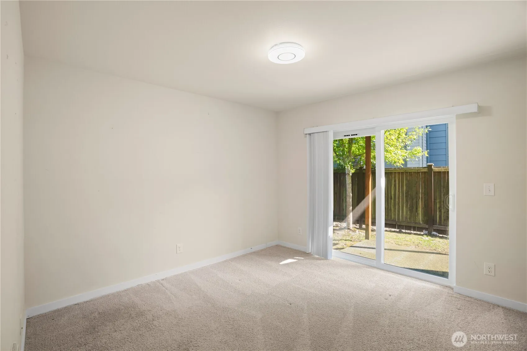 15720 Meadow Road #G1, Lynnwood, WA 98087