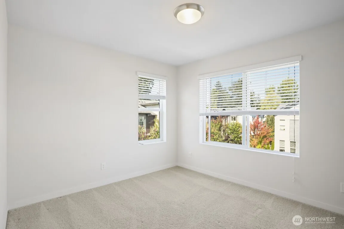 15720 Meadow Road #G1, Lynnwood, WA 98087