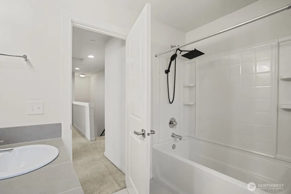 15720 Meadow Road #G1, Lynnwood, WA 98087