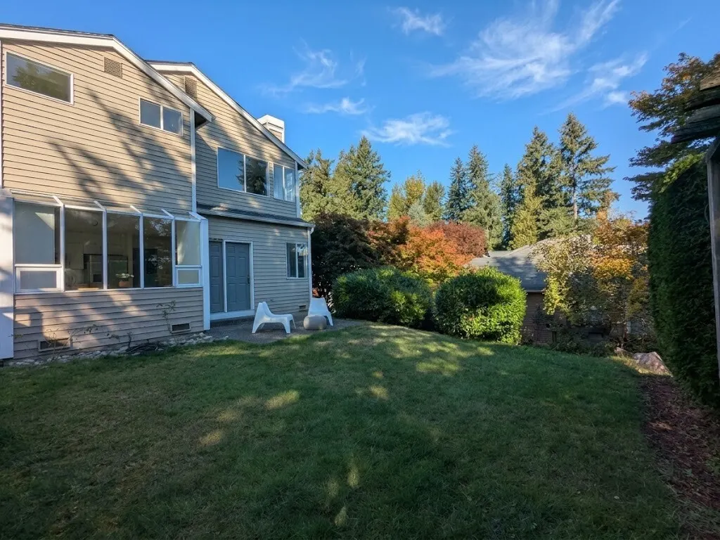 12809 NE 201st Place , Bothell, WA 98011