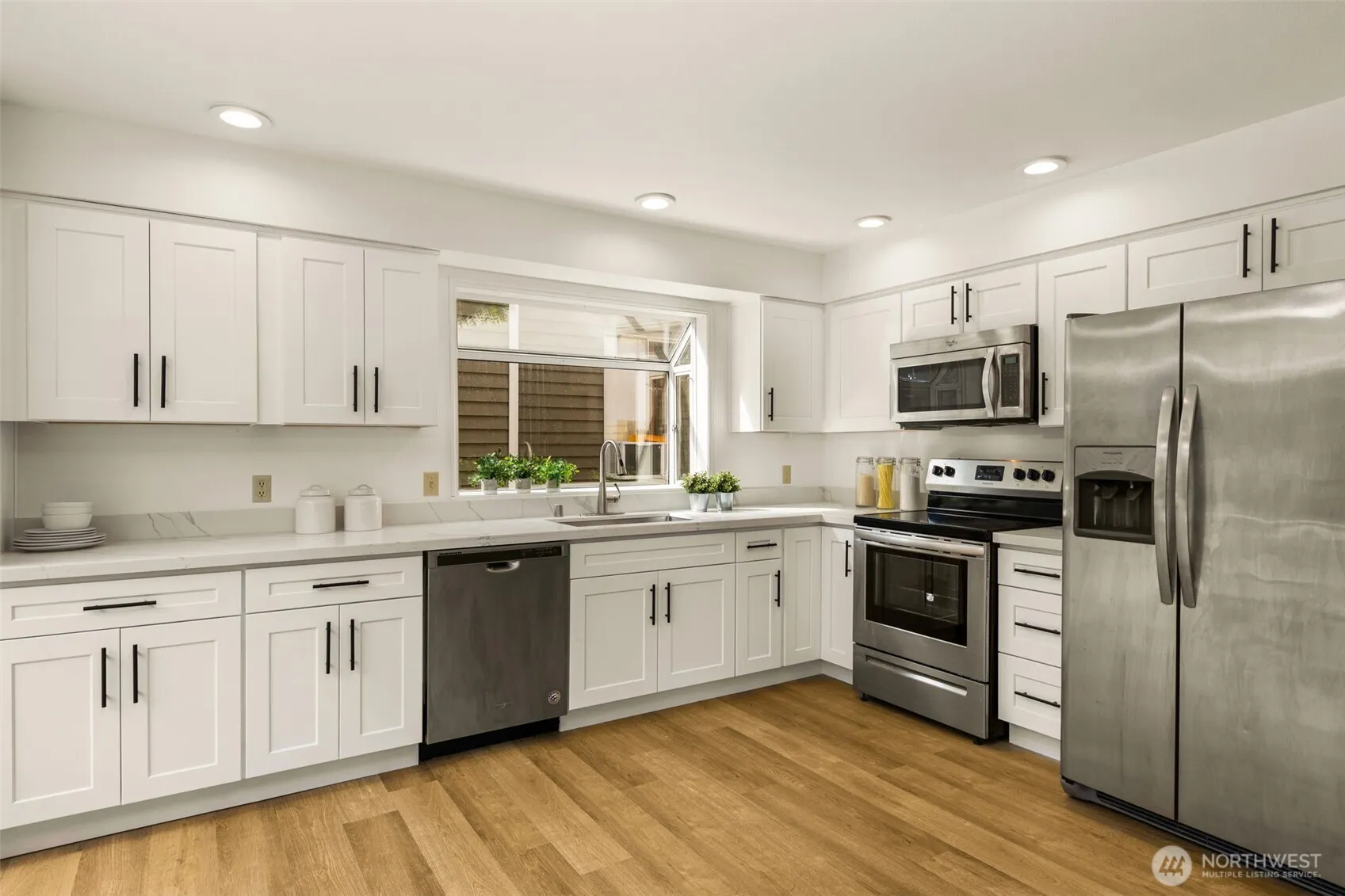 12809 NE 201st Place , Bothell, WA 98011