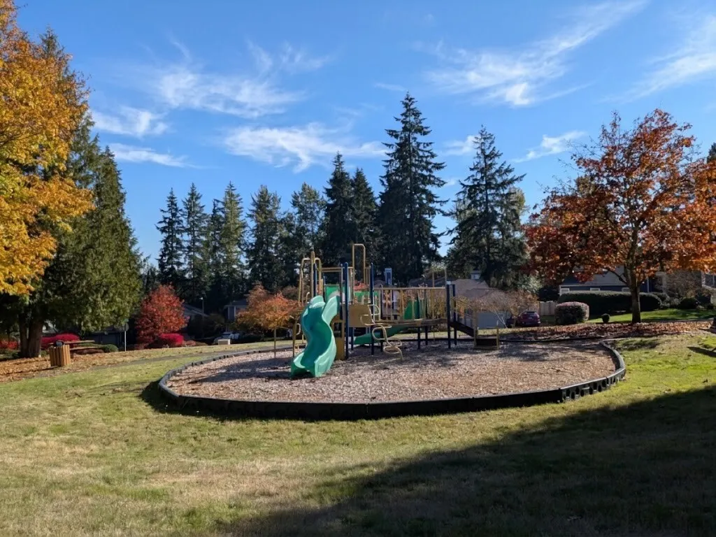 12809 NE 201st Place , Bothell, WA 98011