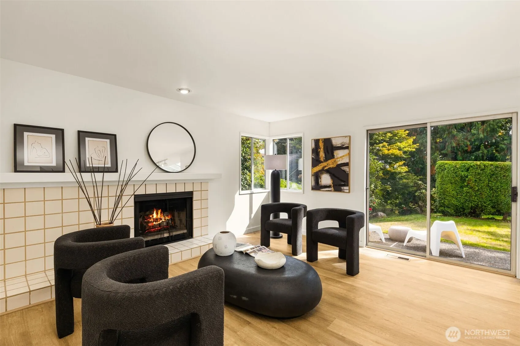 12809 NE 201st Place , Bothell, WA 98011