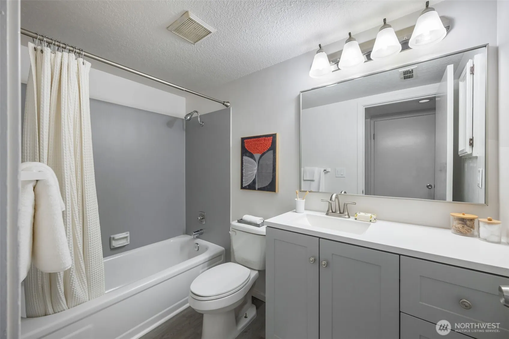 11618 100th Avenue NE #111, Kirkland, WA 98034