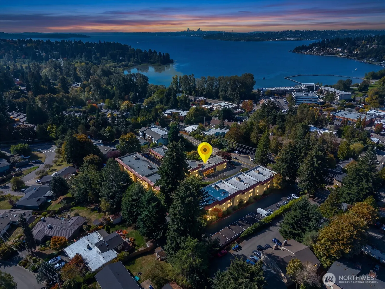 11618 100th Avenue NE #111, Kirkland, WA 98034