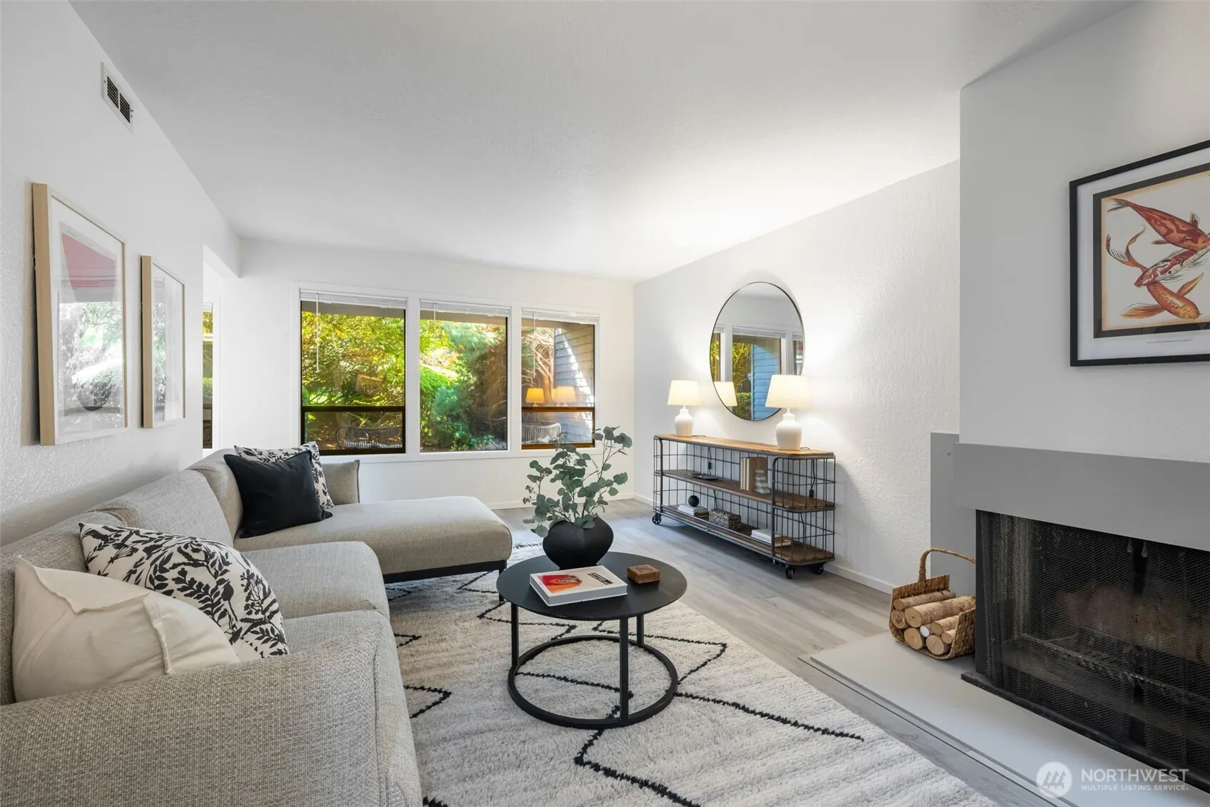 11618 100th Avenue NE #111, Kirkland, WA 98034