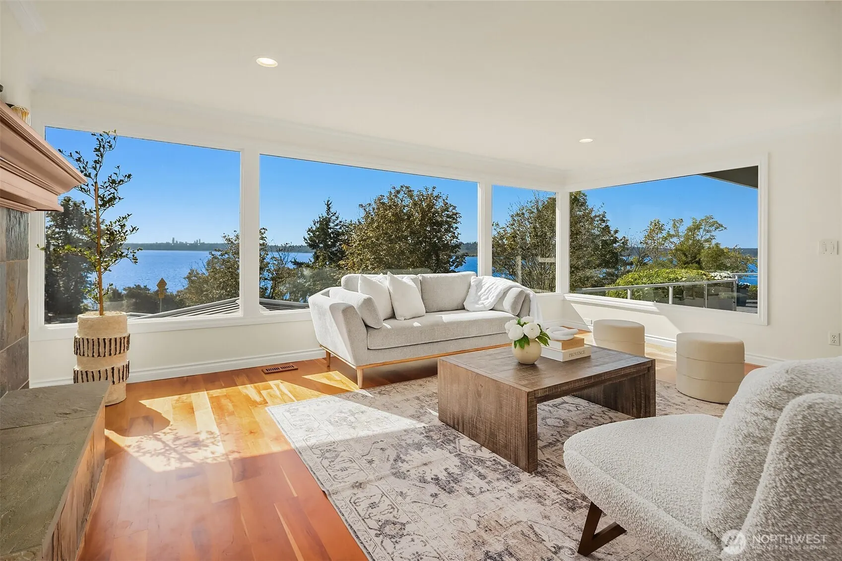 500 Waverly Way , Kirkland, WA 98033