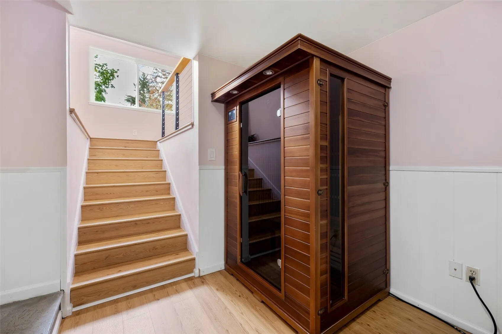 7035 Jones Avenue NW, Seattle, WA 98117