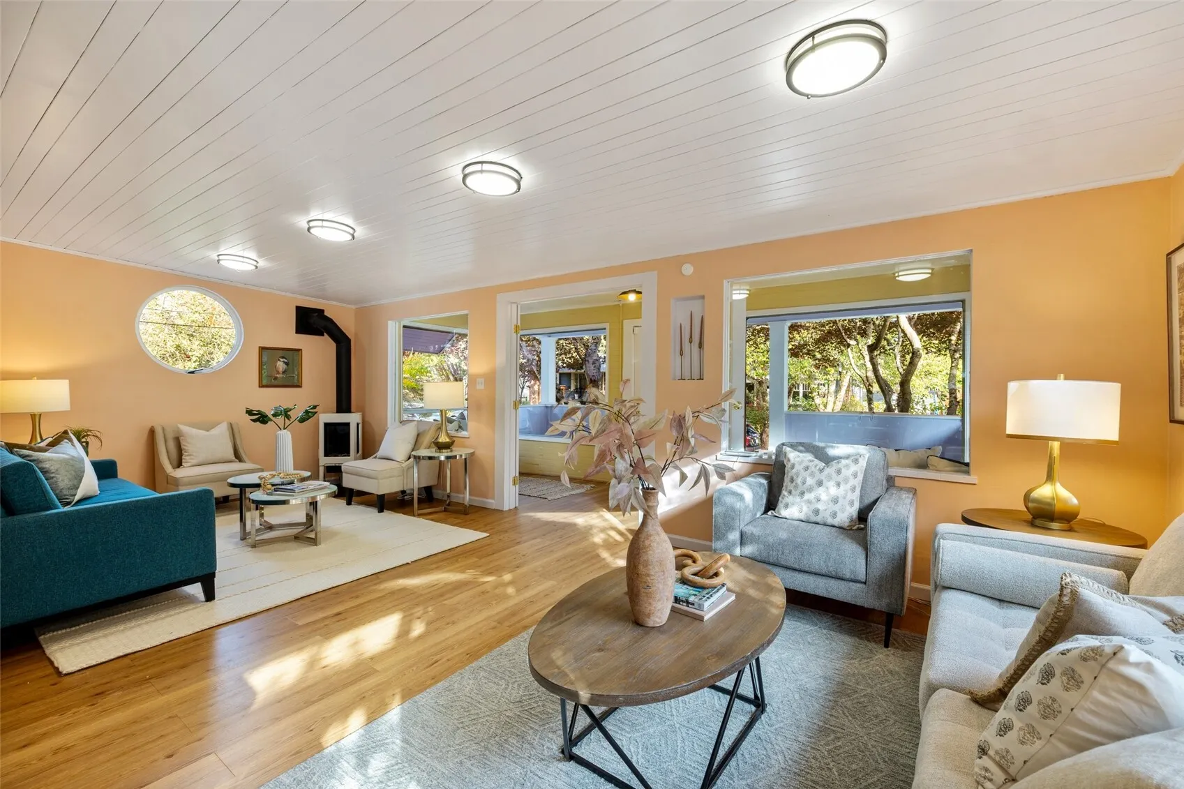 7035 Jones Avenue NW, Seattle, WA 98117