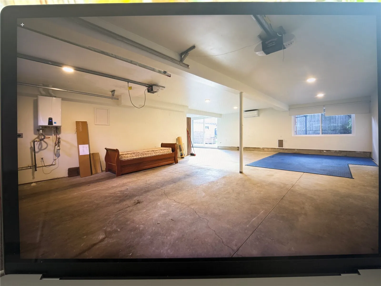 7035 Jones Avenue NW, Seattle, WA 98117