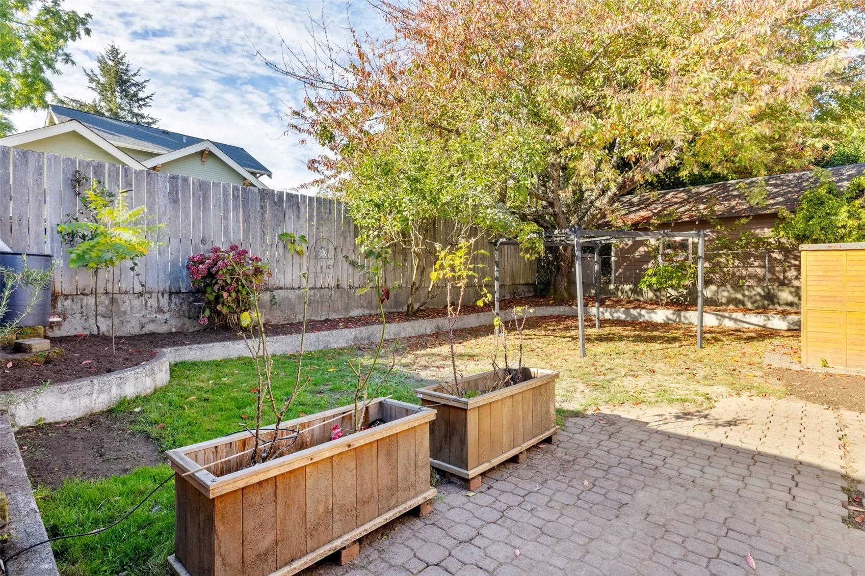 7035 Jones Avenue NW, Seattle, WA 98117