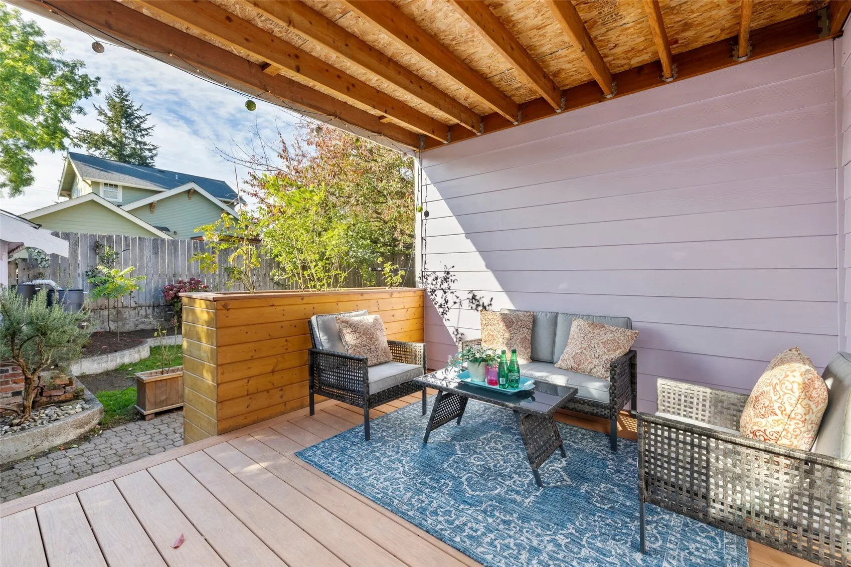 7035 Jones Avenue NW, Seattle, WA 98117