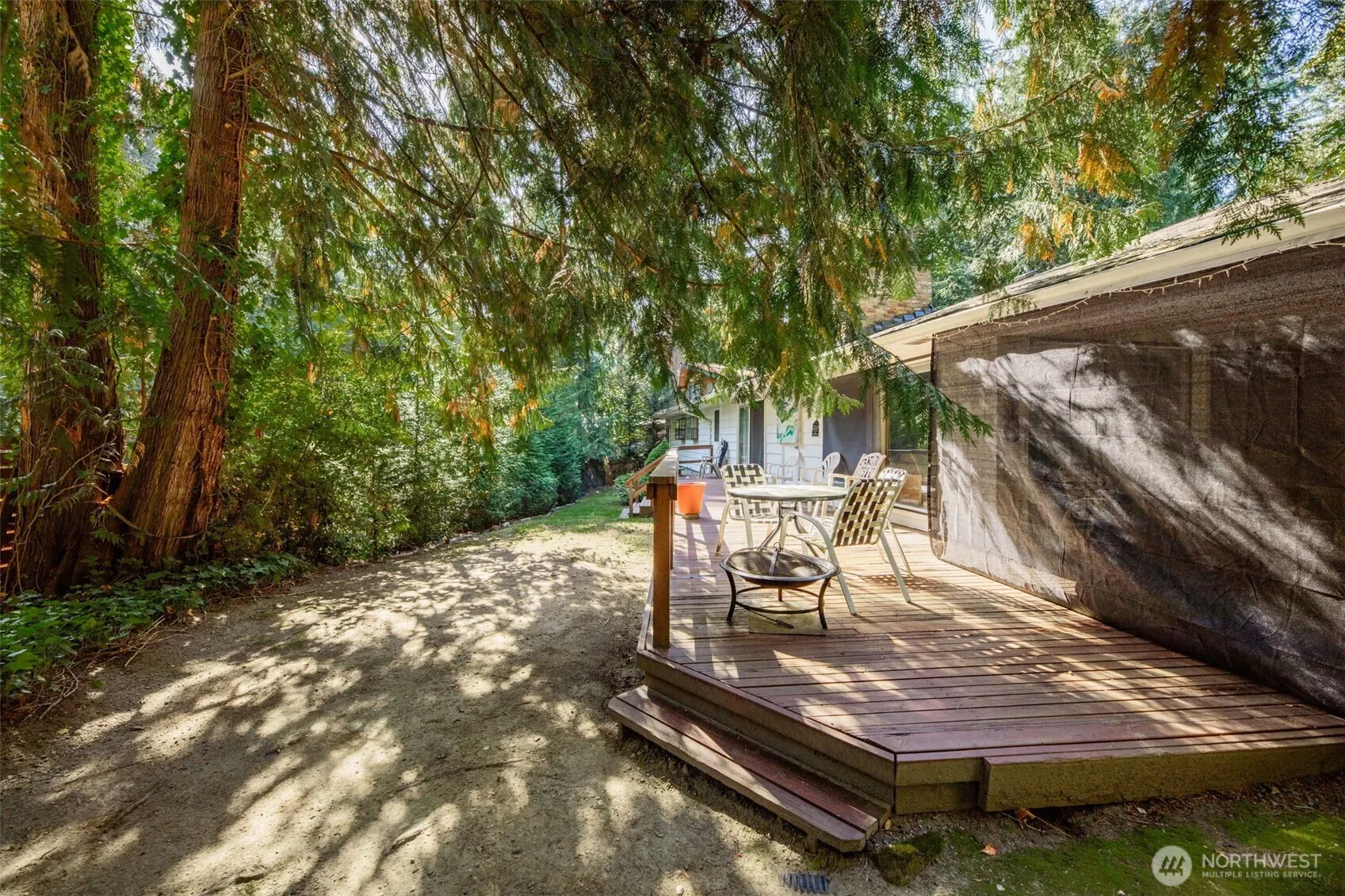 12832 Holiday Drive NE, Kirkland, WA 98034