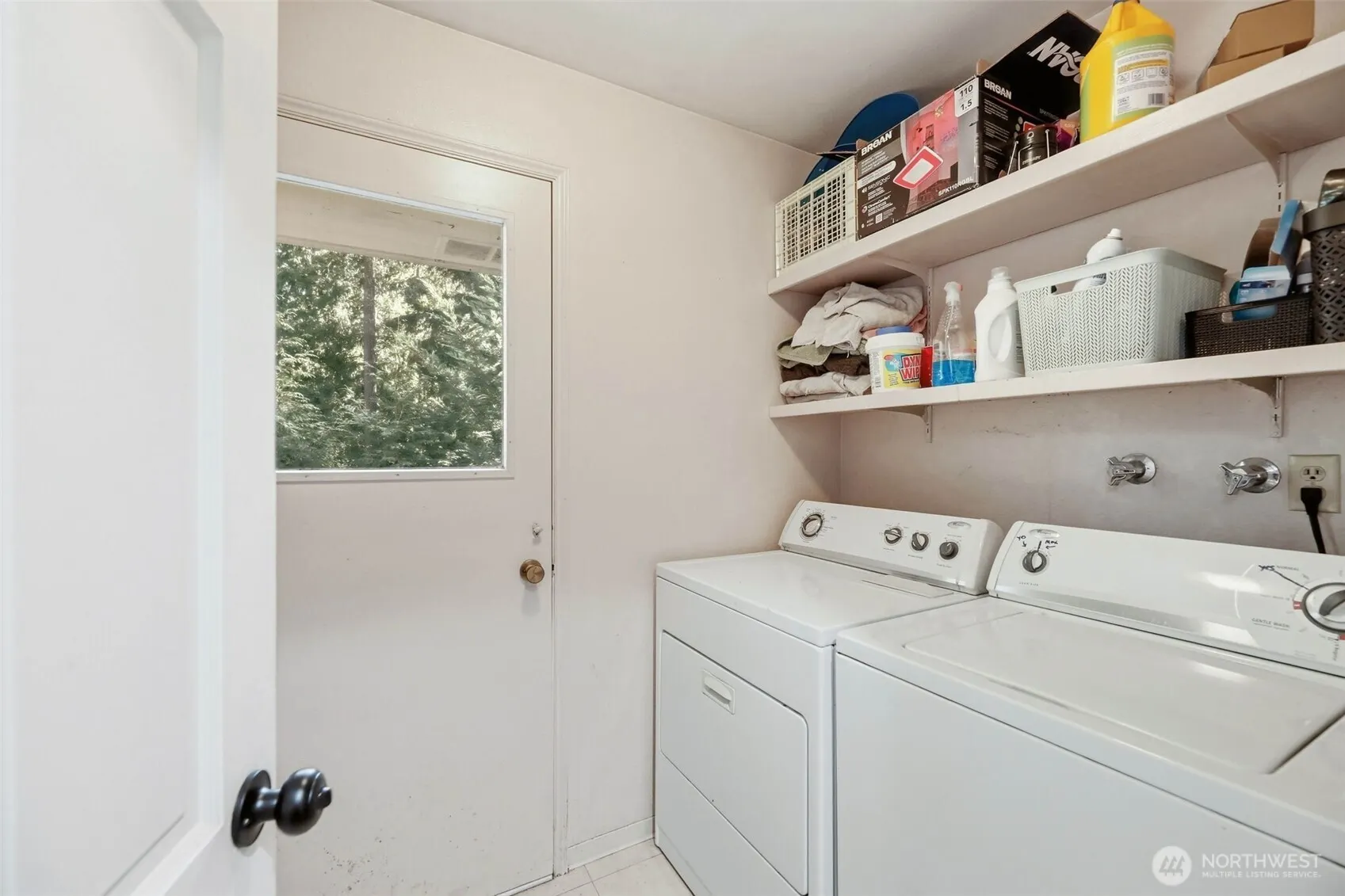 12832 Holiday Drive NE, Kirkland, WA 98034