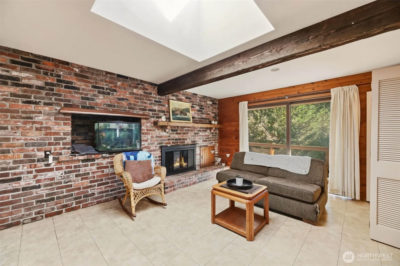 12832 Holiday Drive NE, Kirkland, WA 98034
