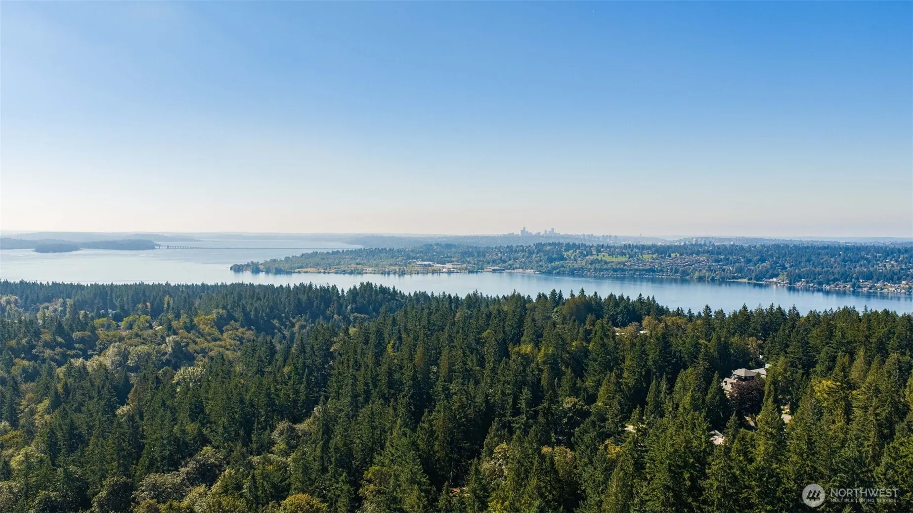 12832 Holiday Drive NE, Kirkland, WA 98034