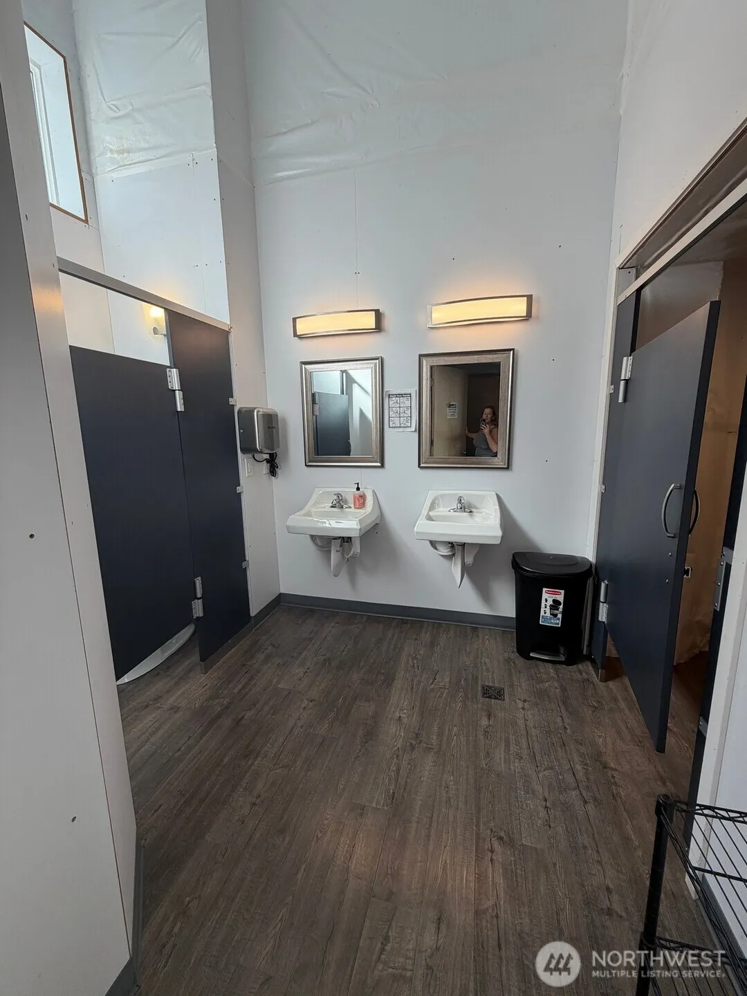 25929 SE Issaquah Fall City Rd , Issaquah, WA 98029