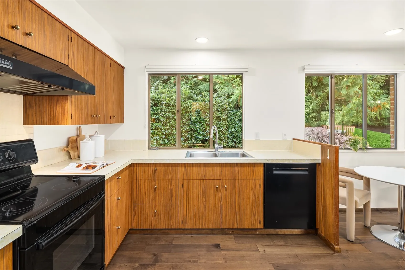 17515 164th Avenue NE, Woodinville, WA 98072-5204