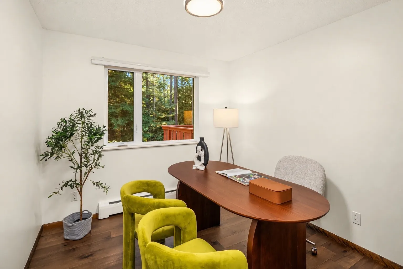 17515 164th Avenue NE, Woodinville, WA 98072-5204