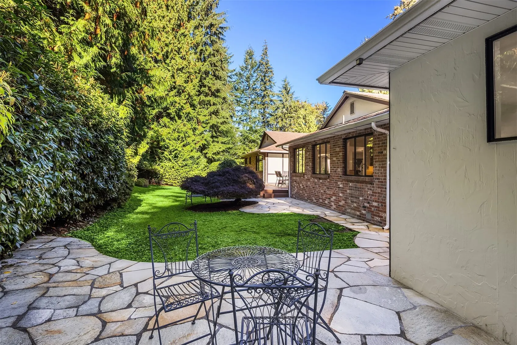 17515 164th Avenue NE, Woodinville, WA 98072-5204