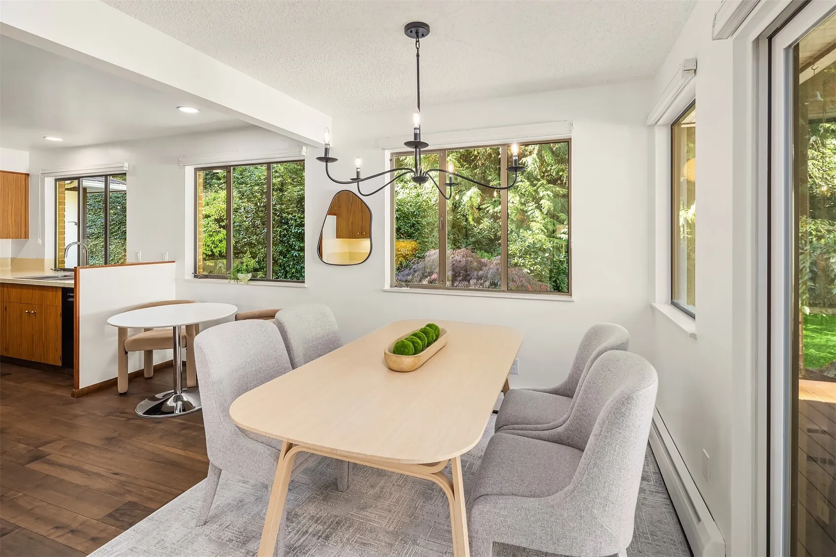 17515 164th Avenue NE, Woodinville, WA 98072-5204