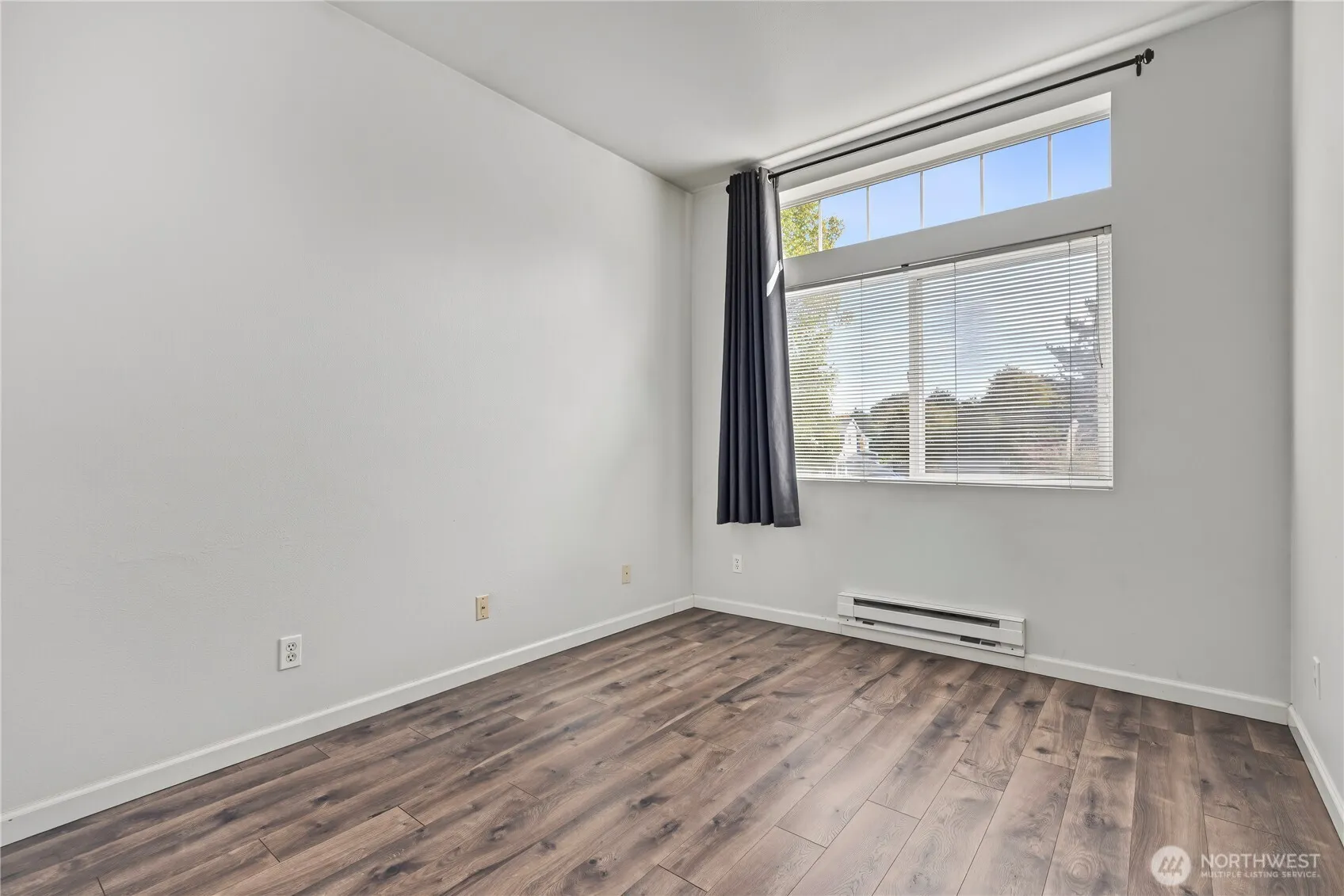 5727 S 234th Place #9-4, Kent, WA 98032