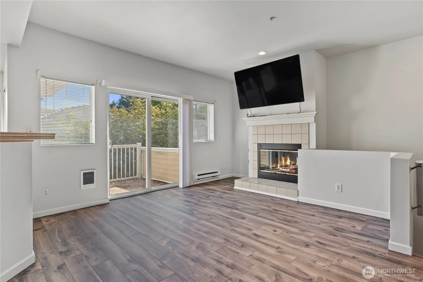 5727 S 234th Place #9-4, Kent, WA 98032