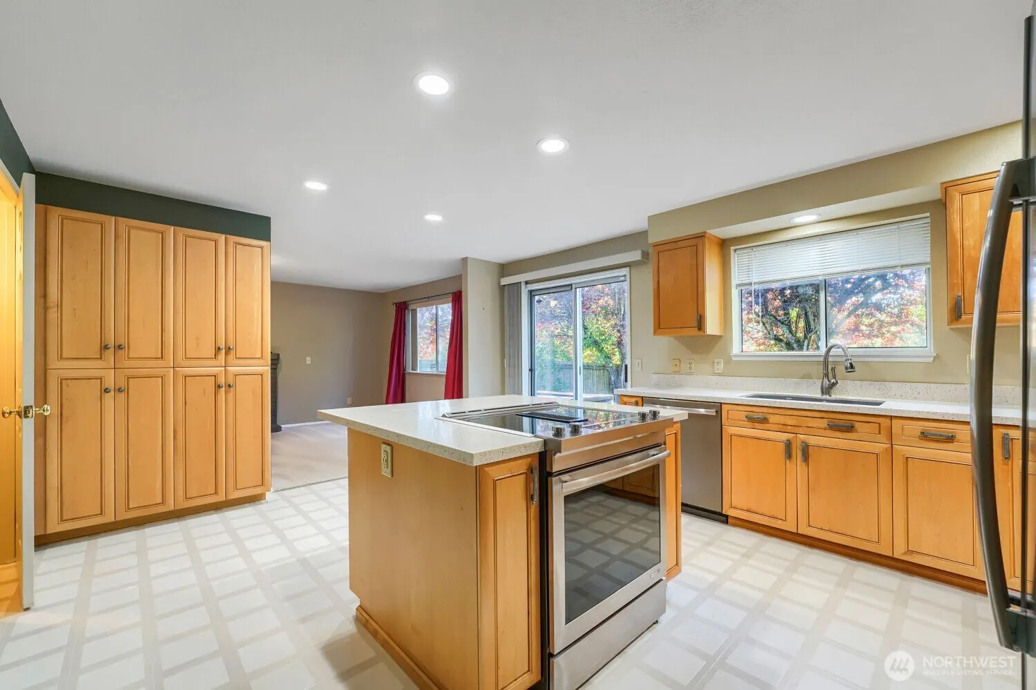 20235 137th Avenue SE, Kent, WA 98042