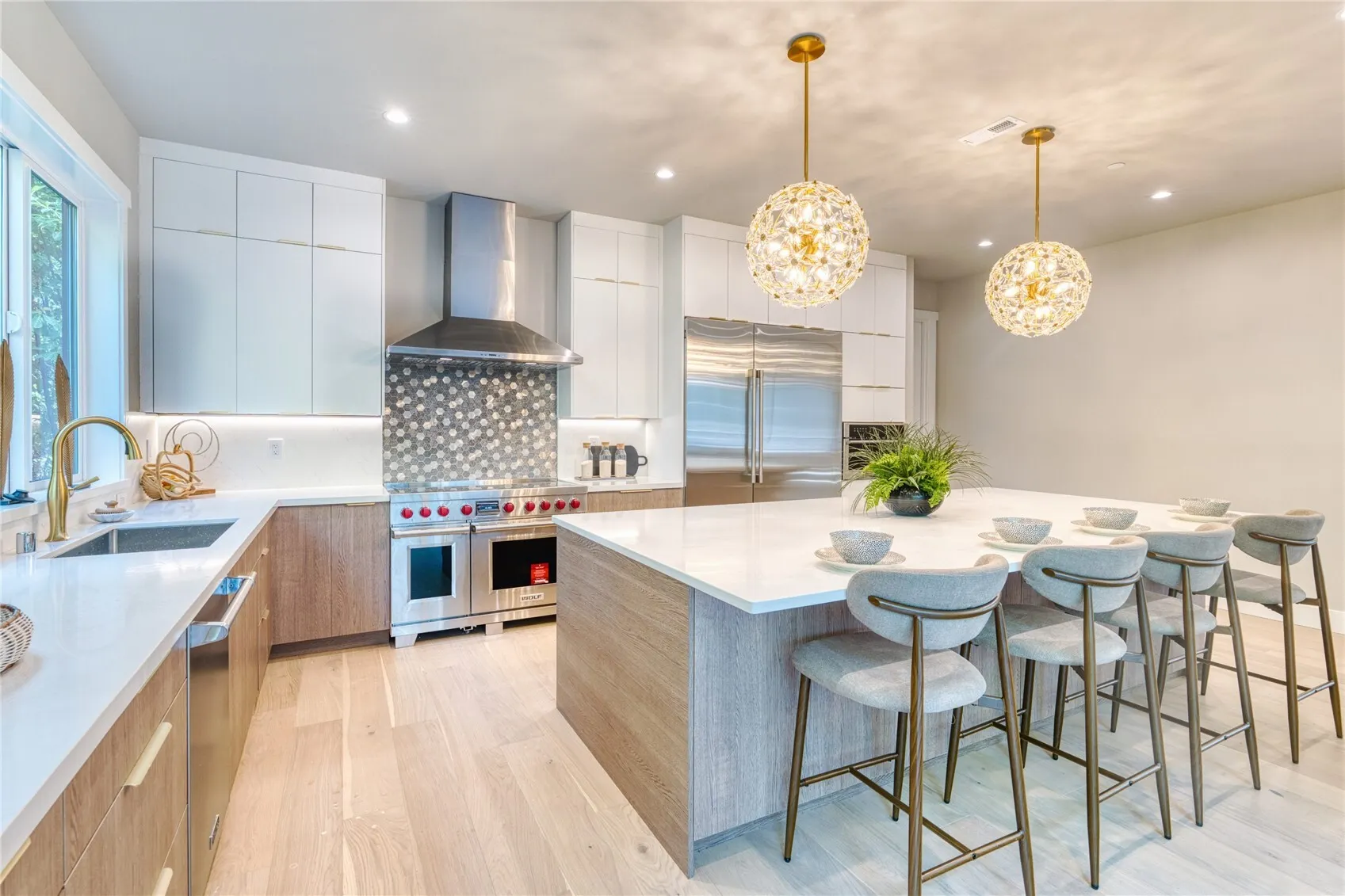 3316 102nd Avenue NE, Bellevue, WA 98004
