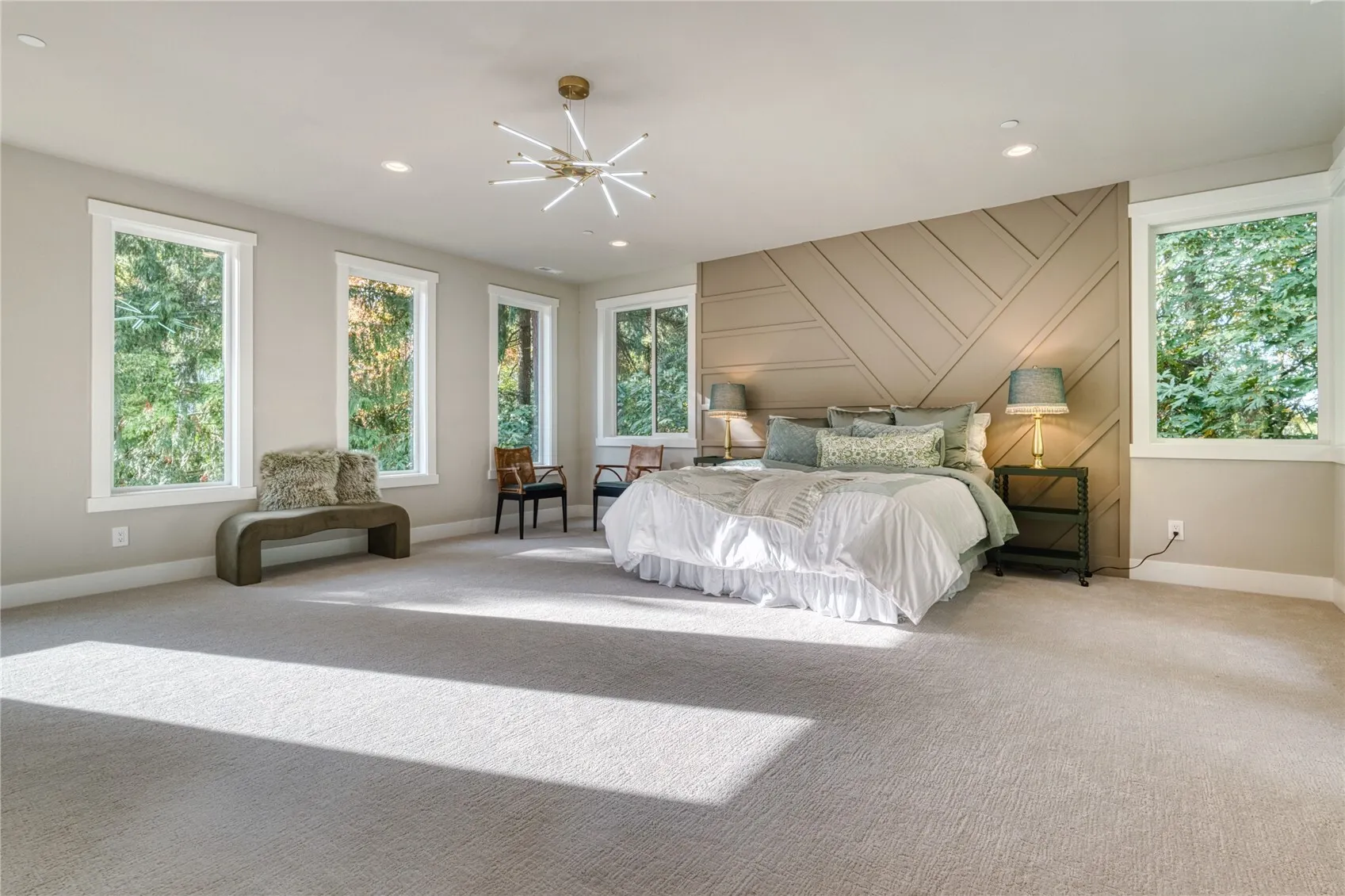 3316 102nd Avenue NE, Bellevue, WA 98004