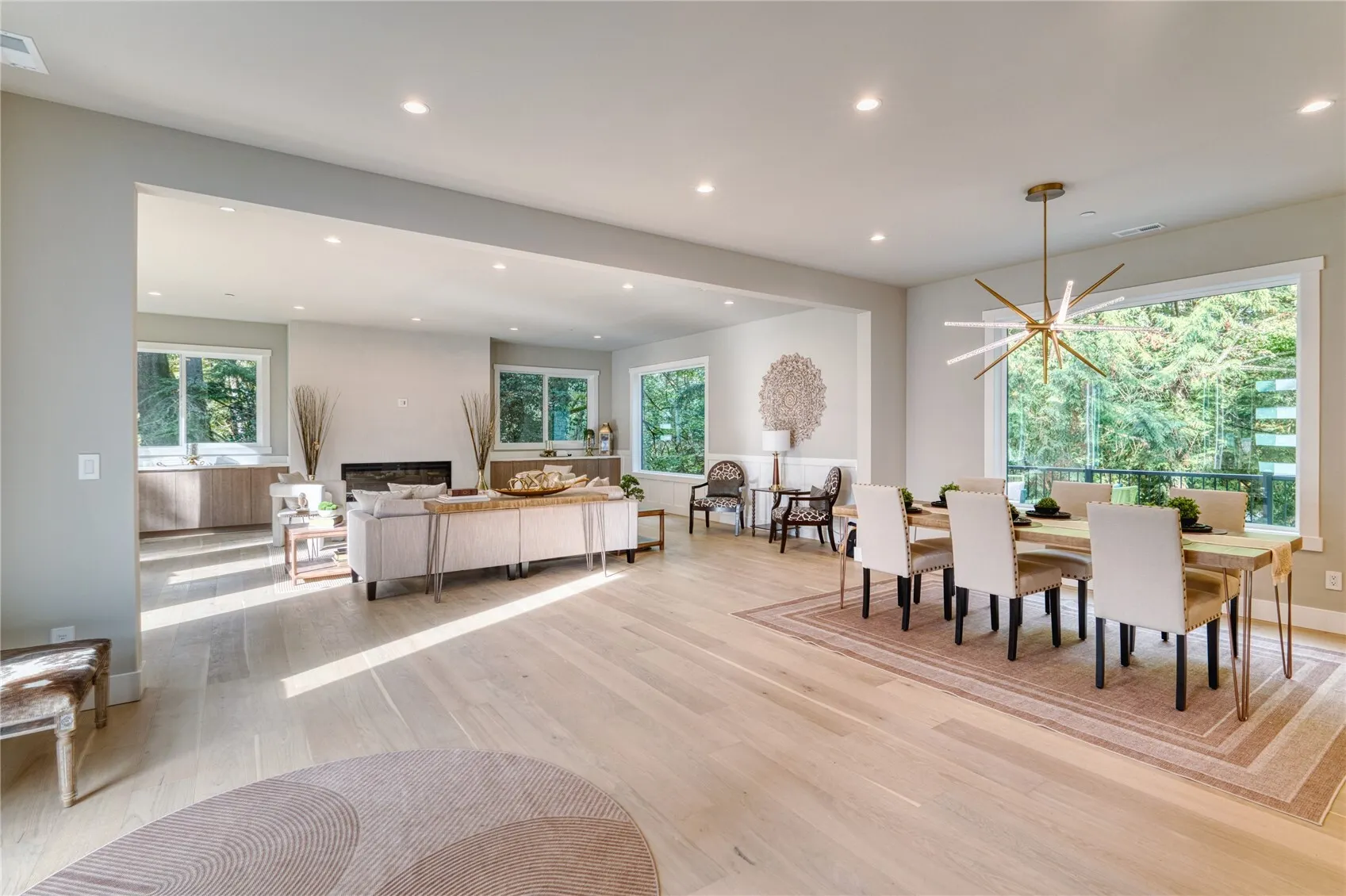 3316 102nd Avenue NE, Bellevue, WA 98004