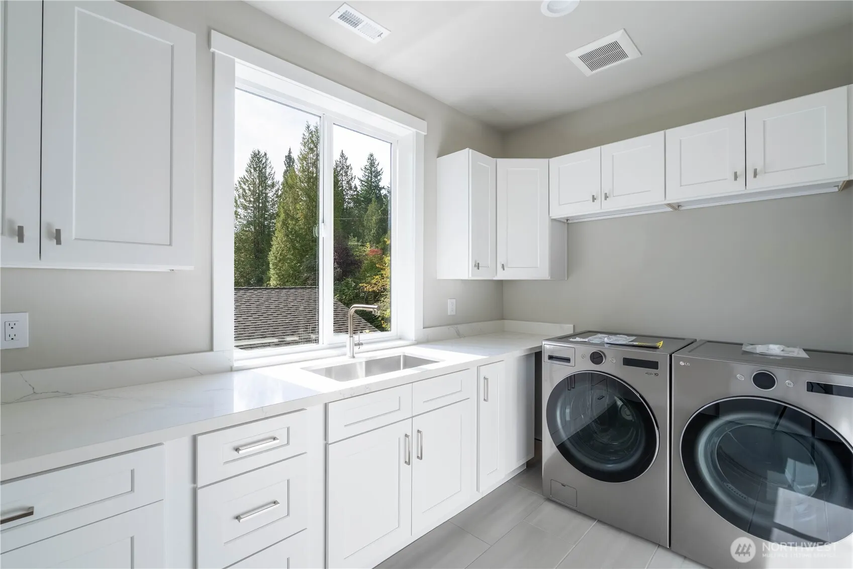 3316 102nd Avenue NE, Bellevue, WA 98004