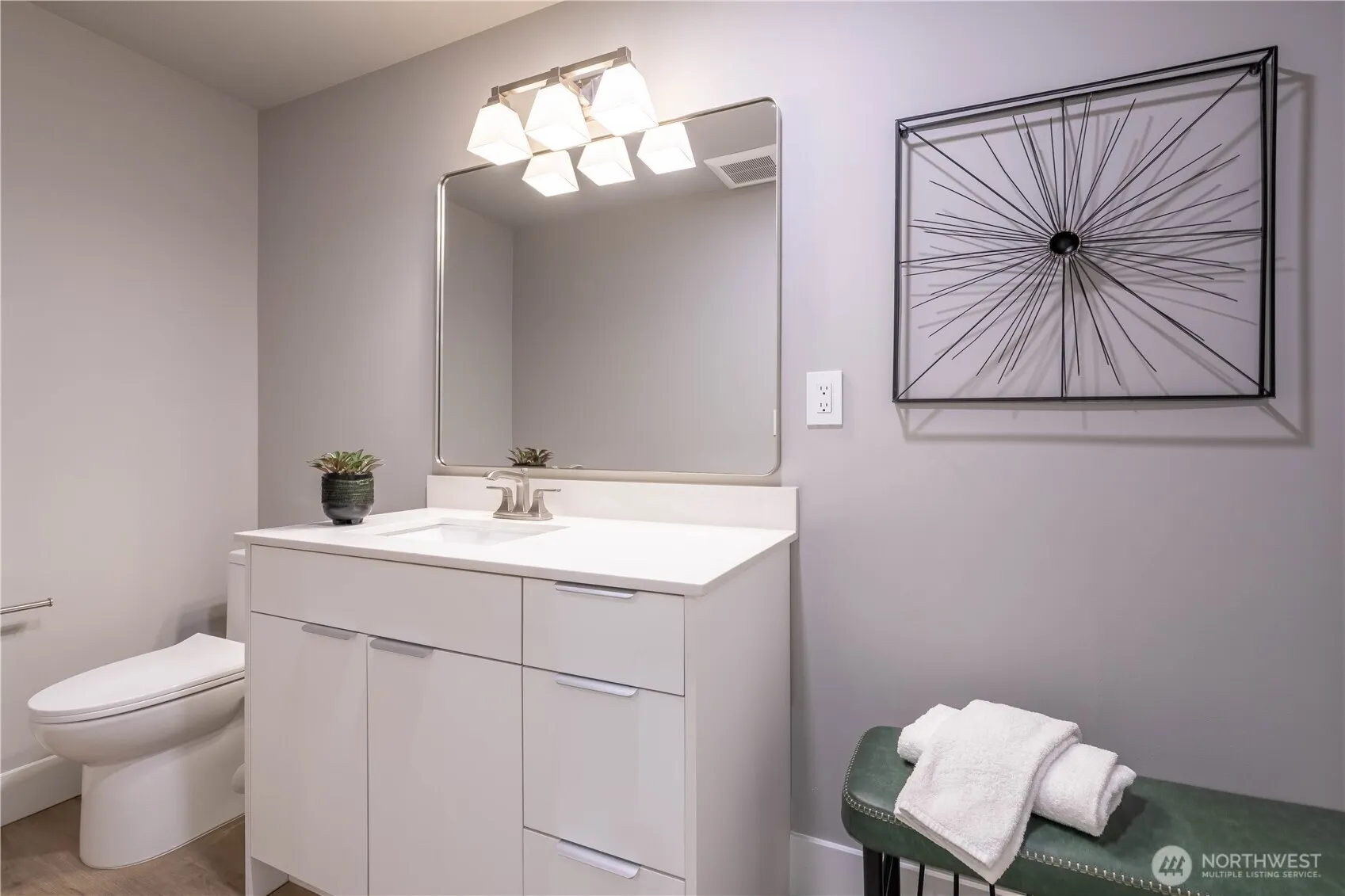 3316 102nd Avenue NE, Bellevue, WA 98004