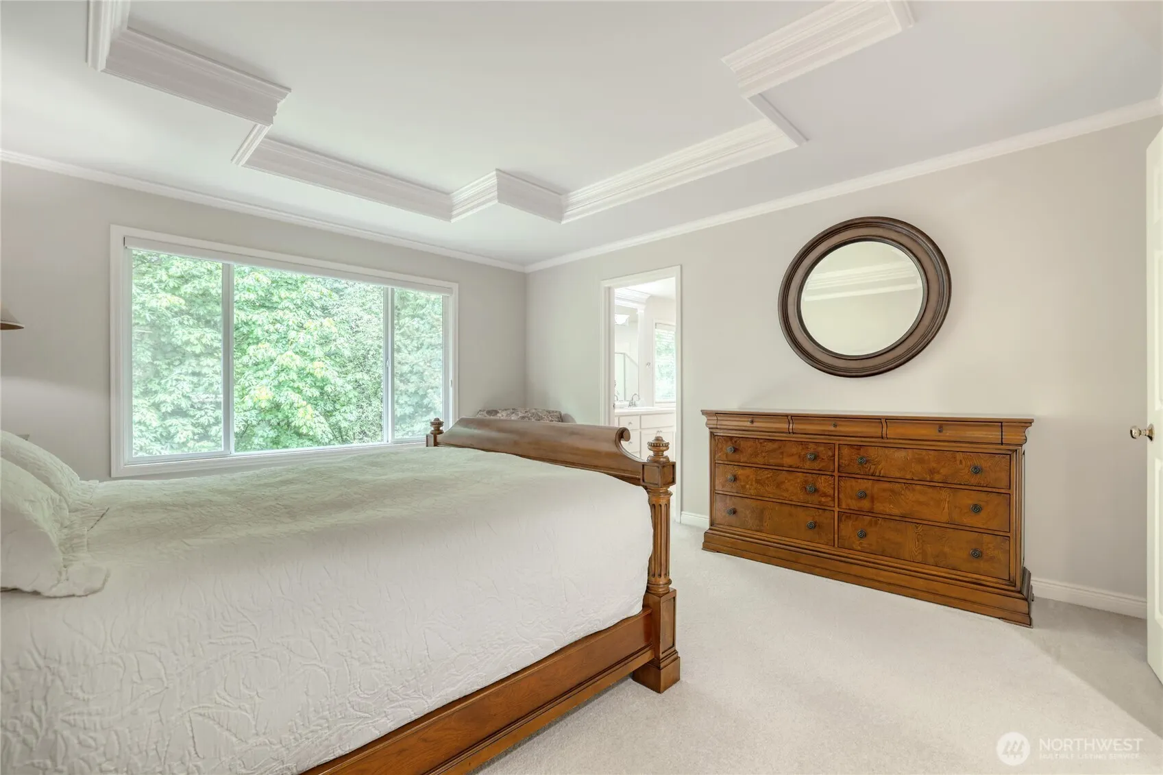 916 275th Place SE, Sammamish, WA 98075