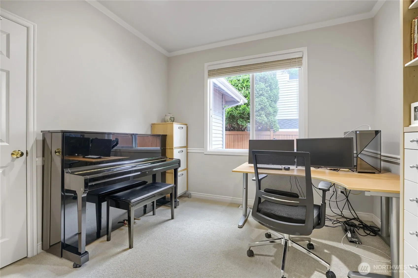 916 275th Place SE, Sammamish, WA 98075