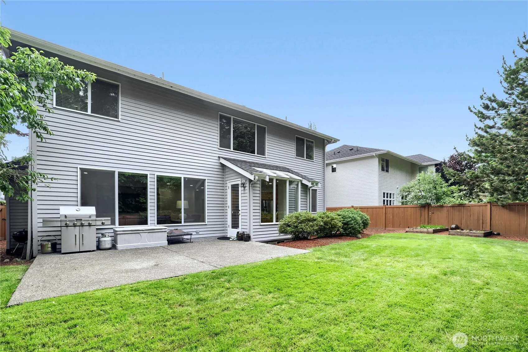 916 275th Place SE, Sammamish, WA 98075
