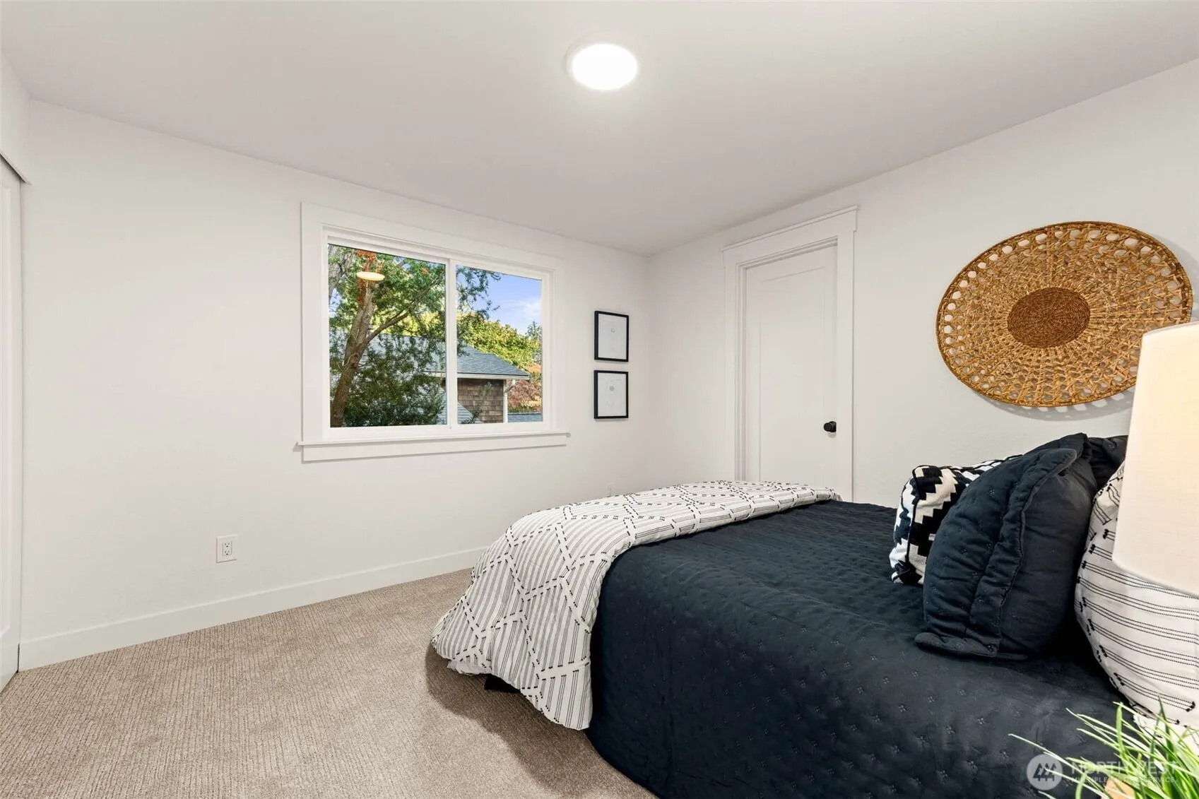 11706 NE 107th Place , Kirkland, WA 98033