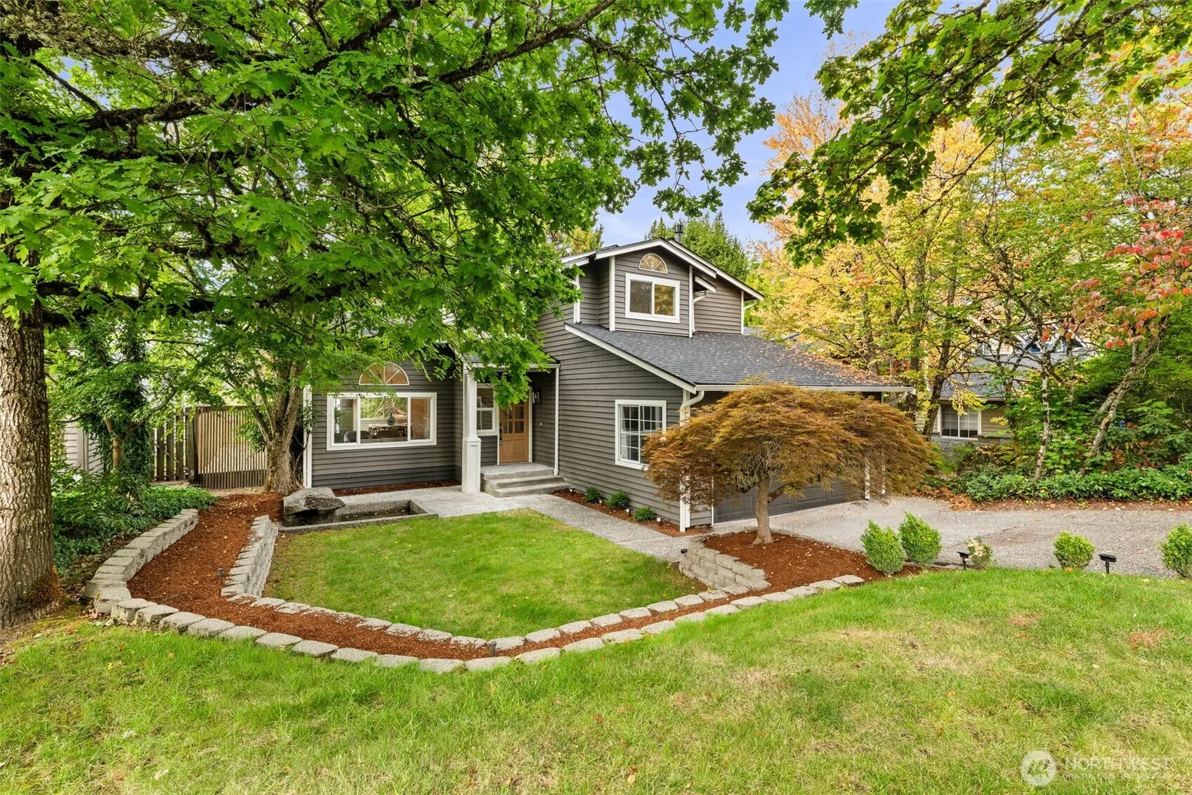 11706 NE 107th Place , Kirkland, WA 98033