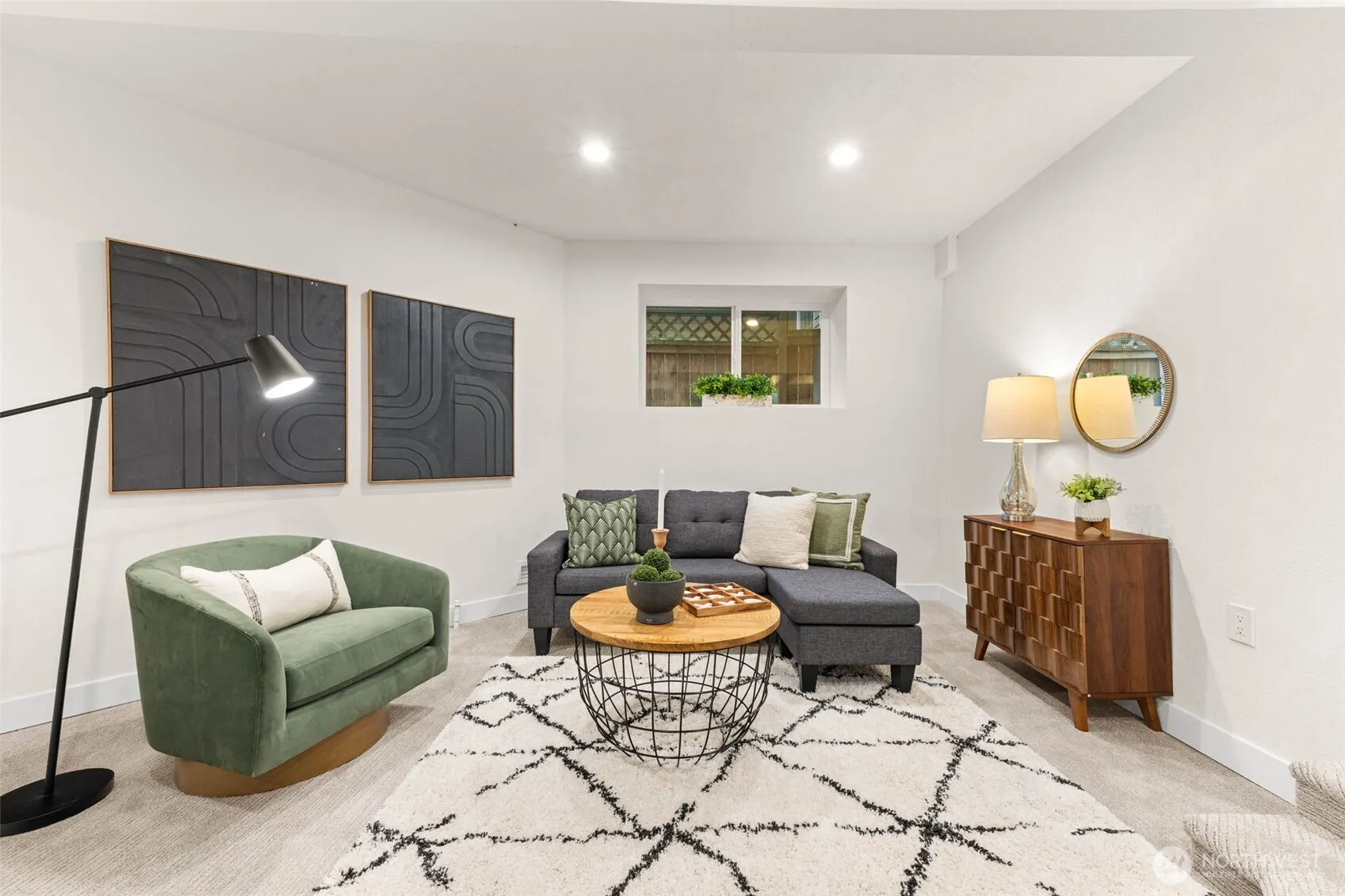 11706 NE 107th Place , Kirkland, WA 98033