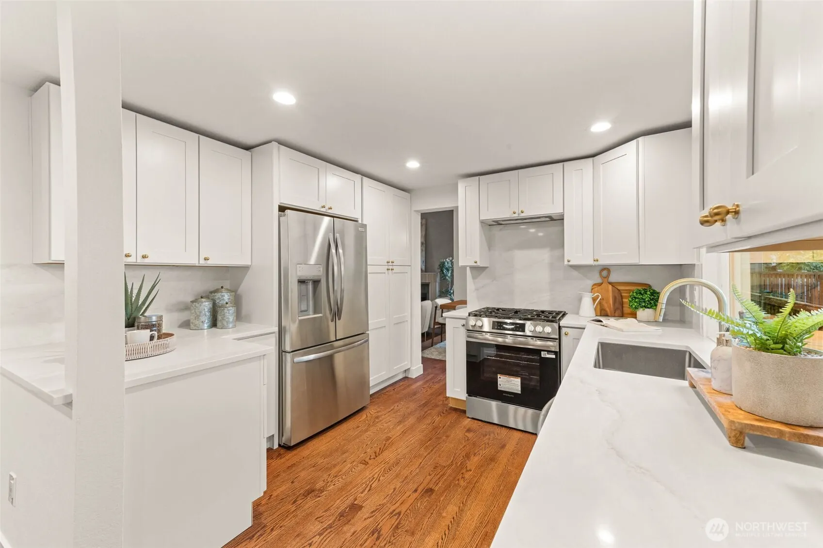 11706 NE 107th Place , Kirkland, WA 98033