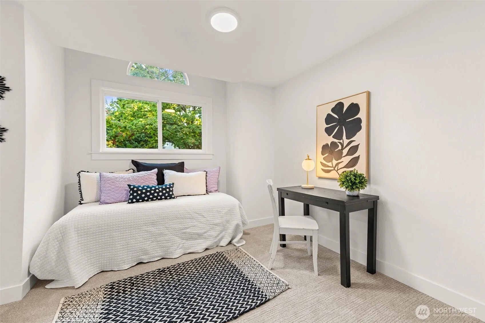 11706 NE 107th Place , Kirkland, WA 98033