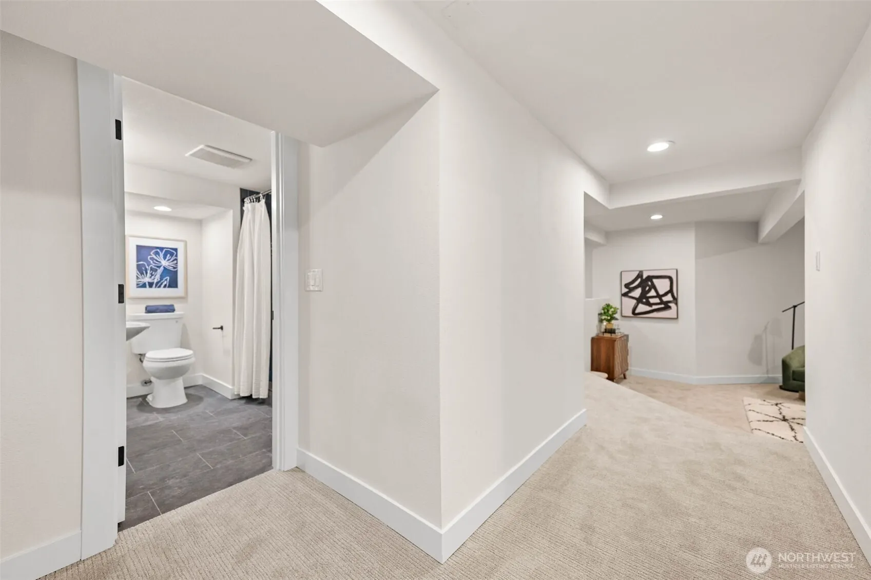 11706 NE 107th Place , Kirkland, WA 98033