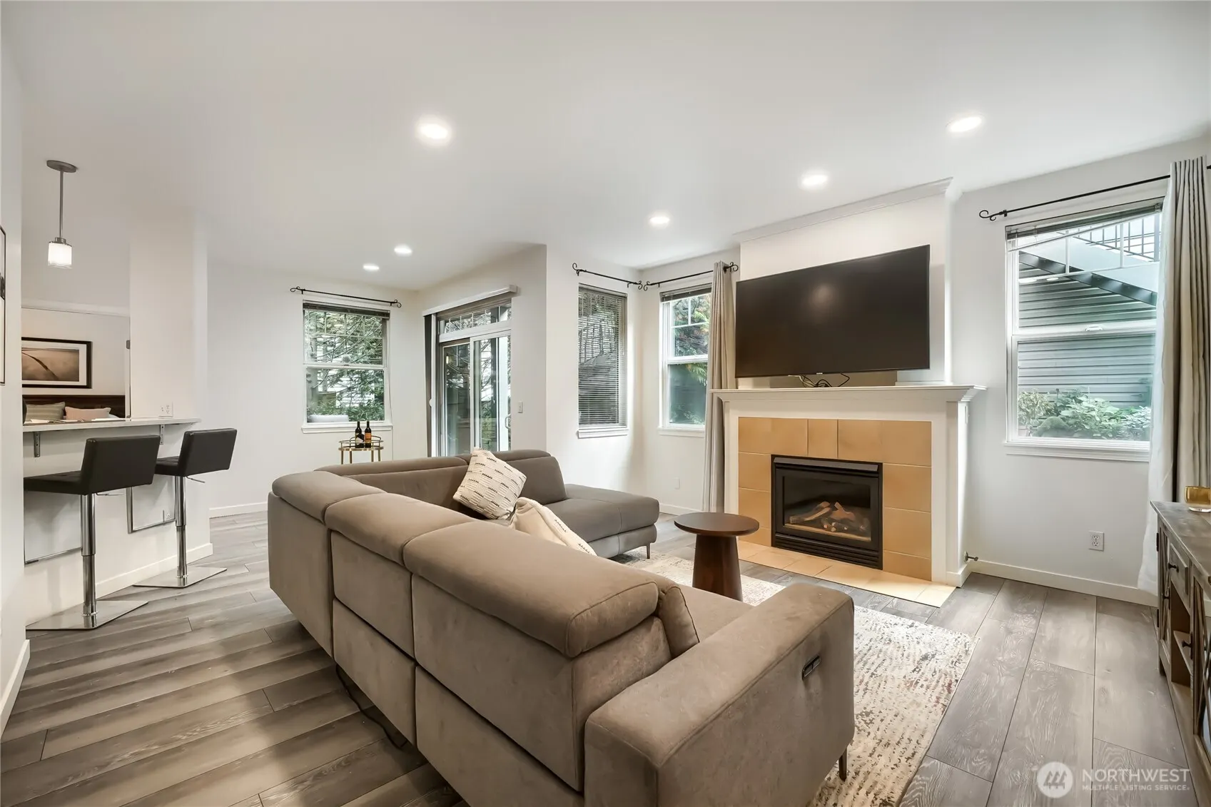 1500 S 18th Street #F102, Renton, WA 98055
